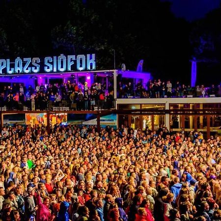 Lido Di Siofok - Aranypart - Minden 1 Percre!公寓 外观 照片